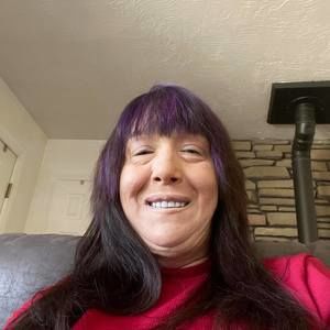 Meet your Posher, Stacy